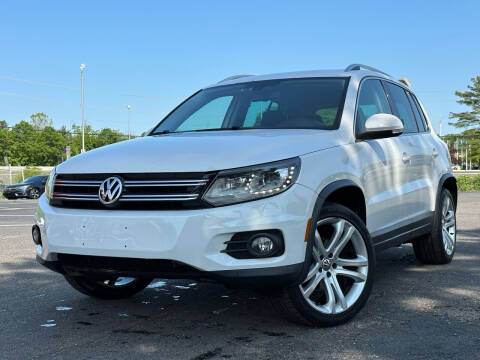 2013 Volkswagen Tiguan for sale at MAGIC AUTO SALES in Little Ferry NJ