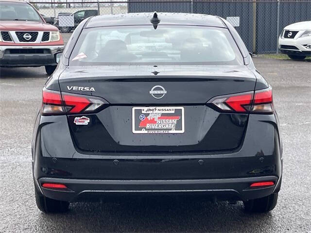 2025 Nissan Versa SV