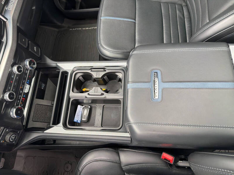 2025 Ford F-250 Super Duty Platinum