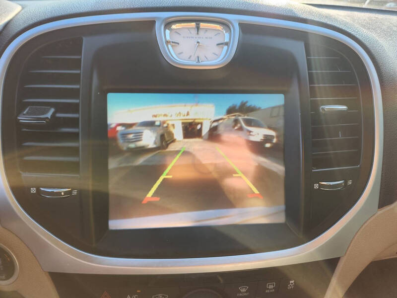 2011 Chrysler 300 Limited
