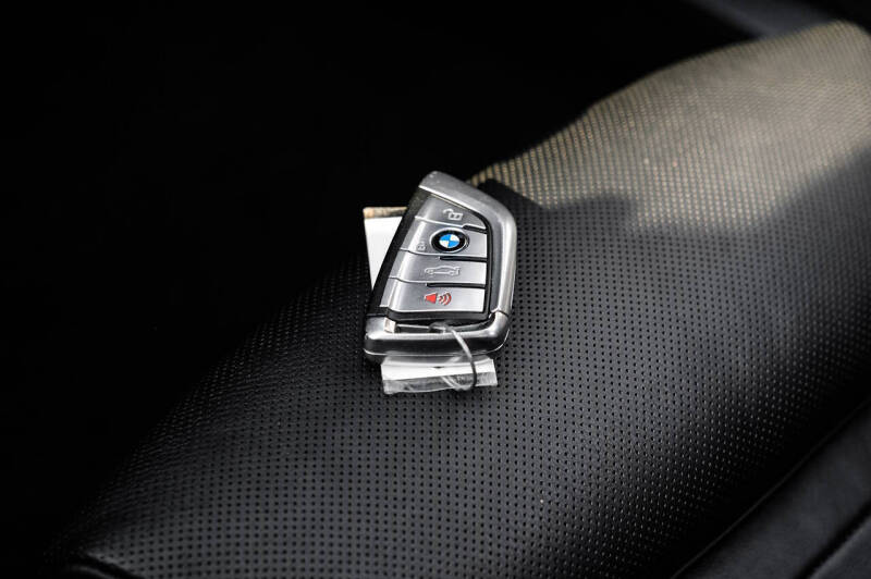 2017 BMW 7 Series 750i
