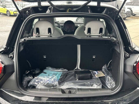 2026 MINI Hardtop 2 Door Cooper S Signature Trim