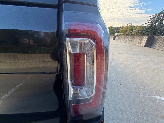 2020 GMC Yukon XL SLT