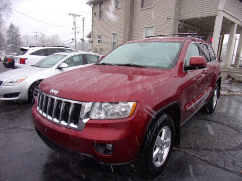 2013 Jeep Grand Cherokee for sale at Plaza Auto Sales in Poland OH