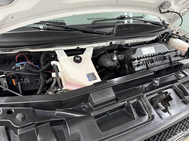 2021 Chevrolet Express 2500