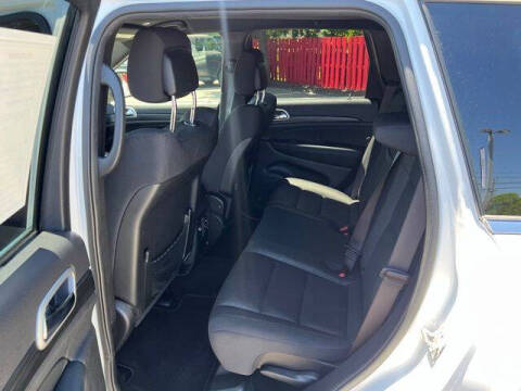 2020 Jeep Grand Cherokee Laredo E