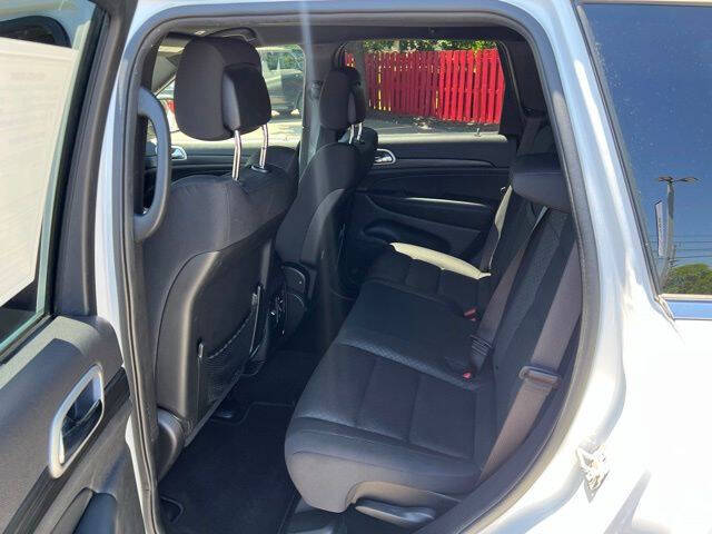 2020 Jeep Grand Cherokee Laredo E