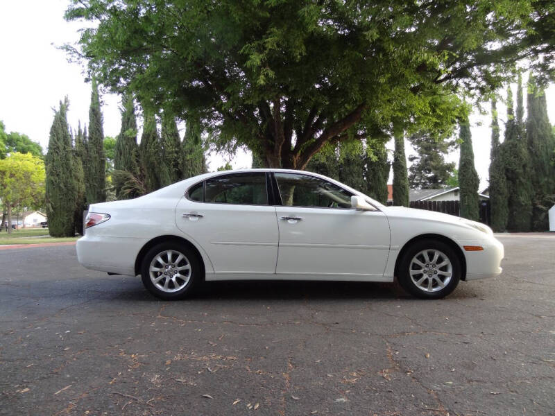 2004 Lexus ES 330