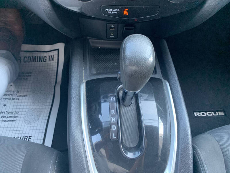 2015 Nissan Rogue SV
