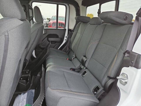 2026 Jeep Gladiator Sport S