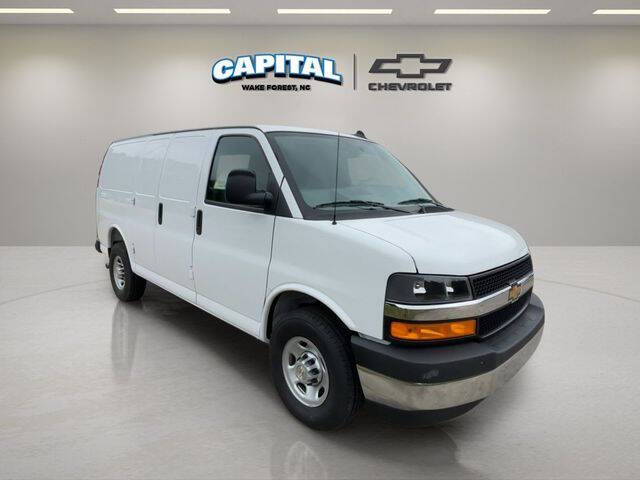 2025 Chevrolet Express 2500