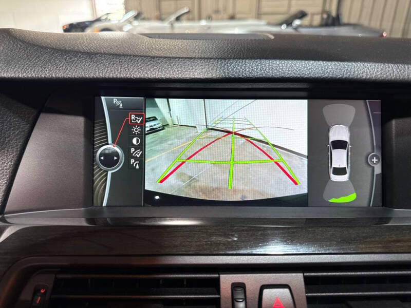 2011 BMW 5 Series 528i