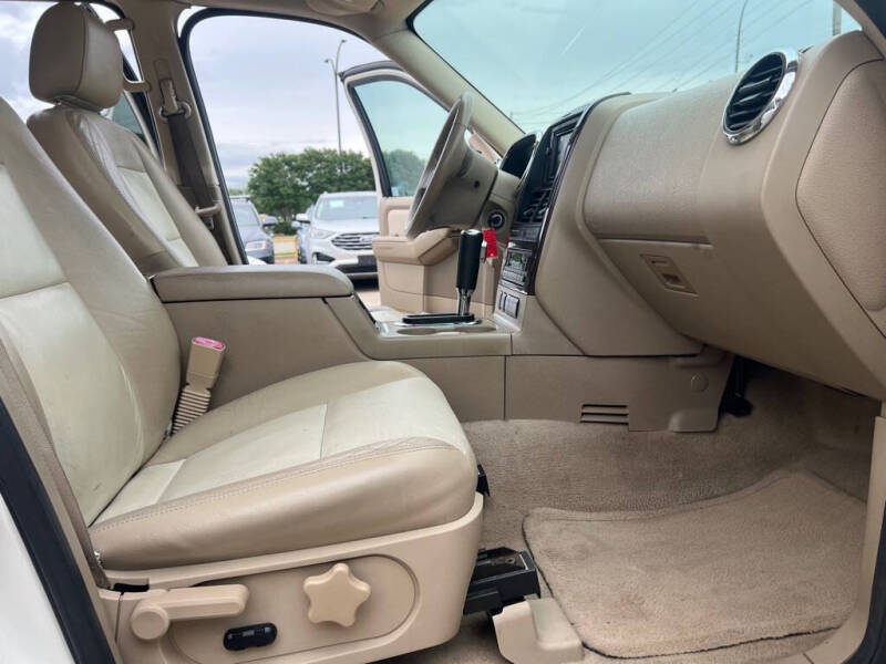 2008 Ford Explorer Limited