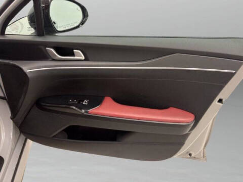 2022 Kia K5