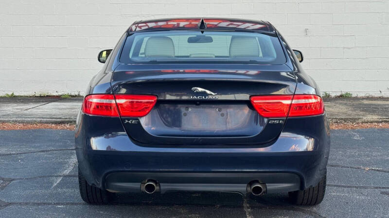 2018 Jaguar XE 25t