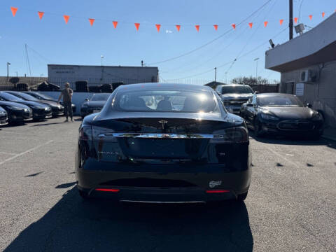 2016 Tesla Model S 70