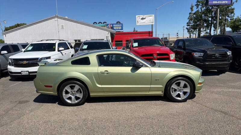 2006 Ford Mustang GT Deluxe