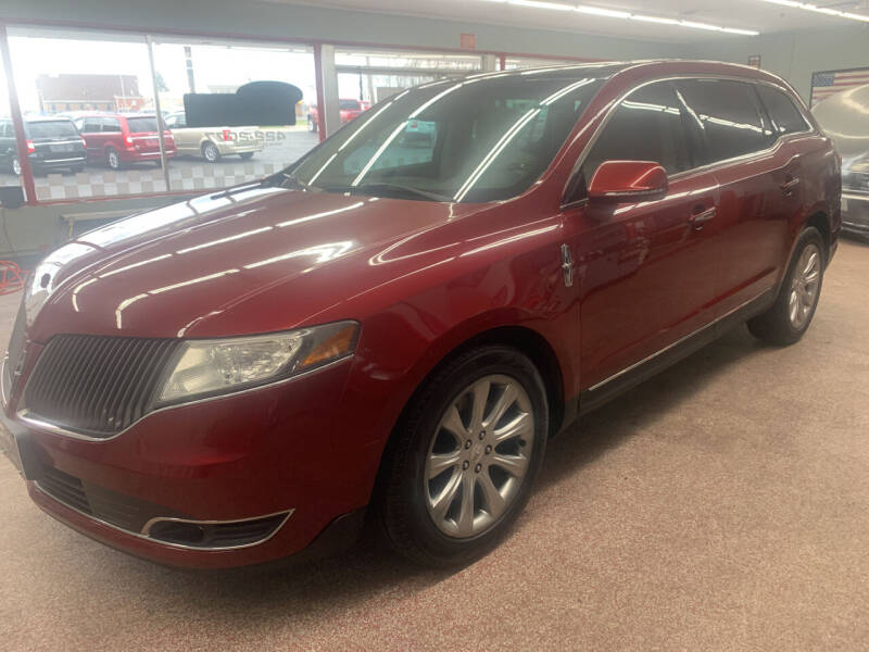 2013 Lincoln MKT for sale at PETE'S AUTO SALES LLC - Middletown in Middletown OH