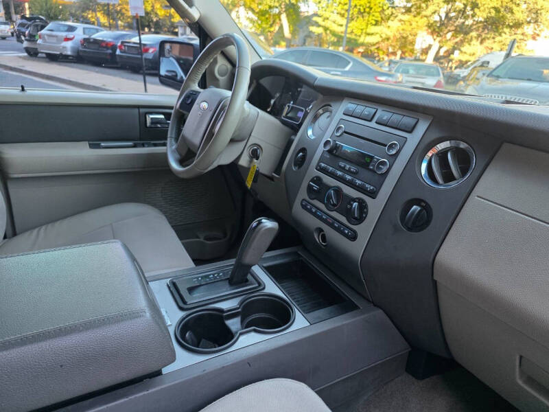 2012 Ford Expedition XLT