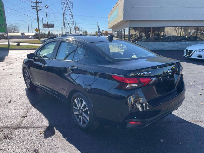 2021 Nissan Versa SV