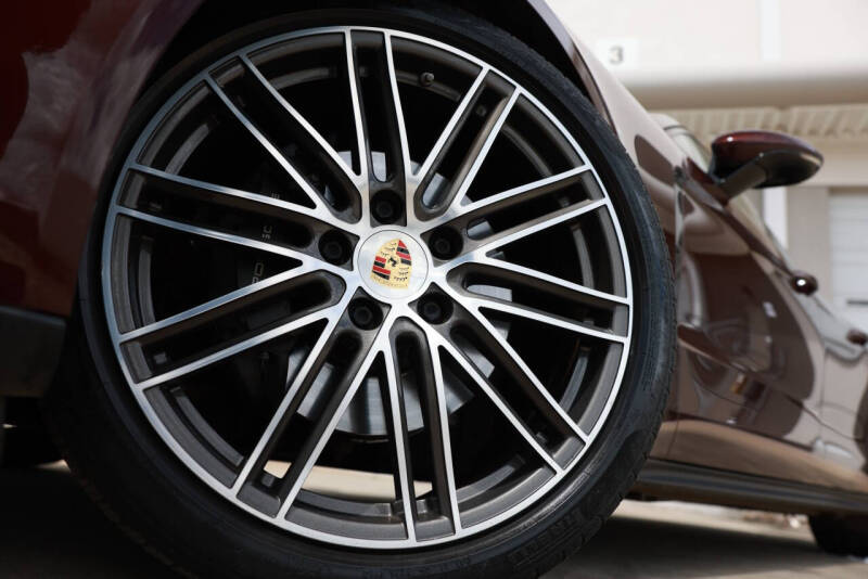 2019 Porsche Panamera