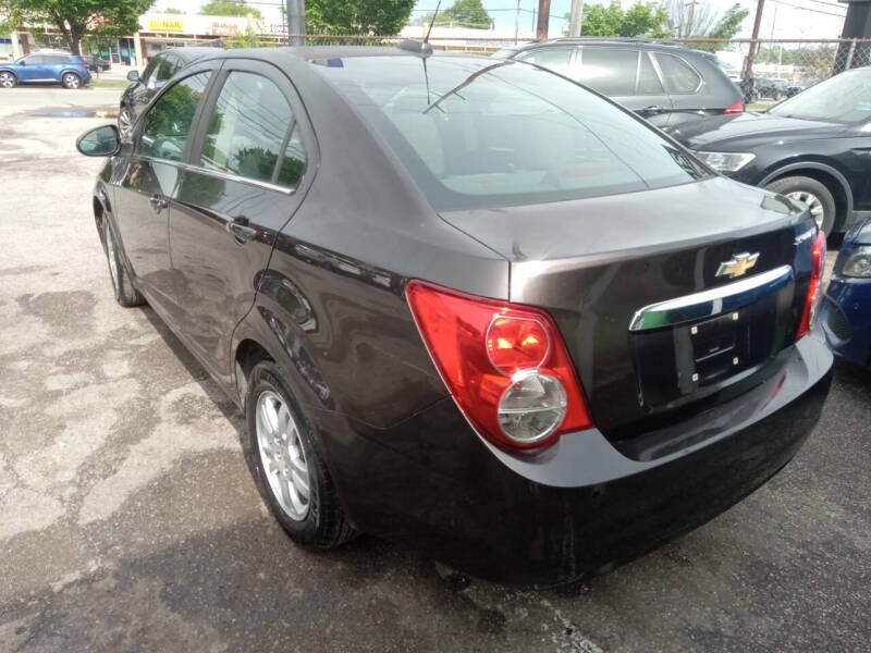 2015 Chevrolet Sonic LT Auto