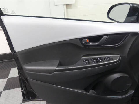 2020 Hyundai Kona SEL Plus