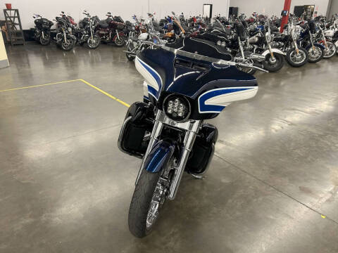 2022 Harley-Davidson Street Glide