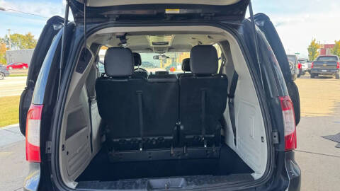 2014 Chrysler Town and Country Touring