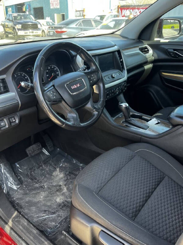 2017 GMC Acadia SLE-1