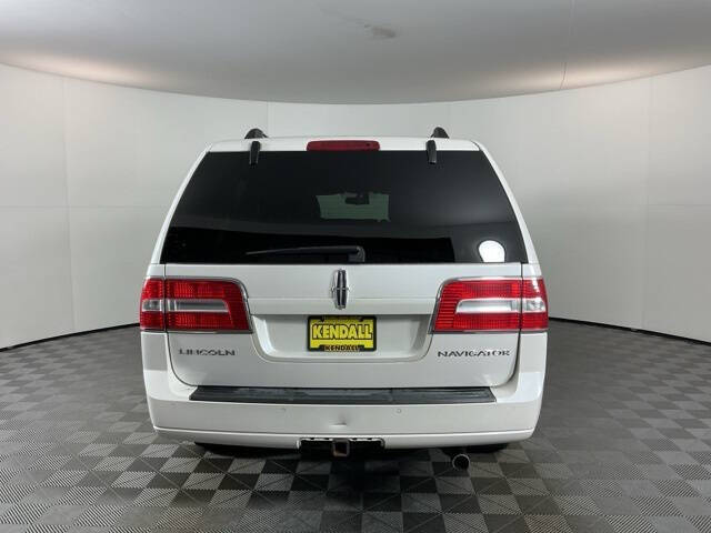 2010 Lincoln Navigator L