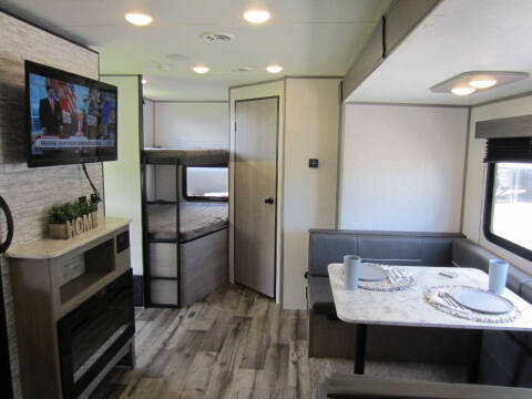 2022 Coleman Lantern Series 242BH