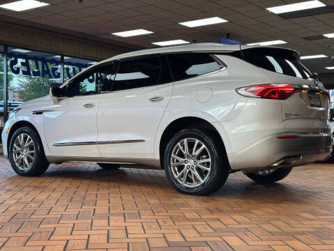 2022 Buick Enclave Essence