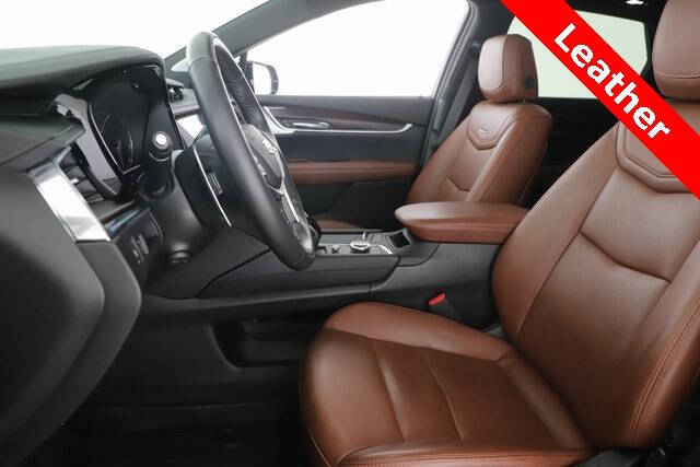 2022 Cadillac XT5 Sport