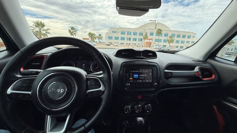 2017 Jeep Renegade Trailhawk