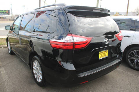 2015 Toyota Sienna XLE 7-Passenger