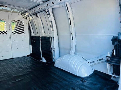 2017 Chevrolet Express 2500