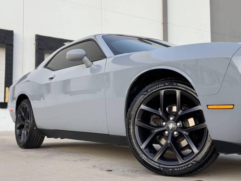 2020 Dodge Challenger SXT