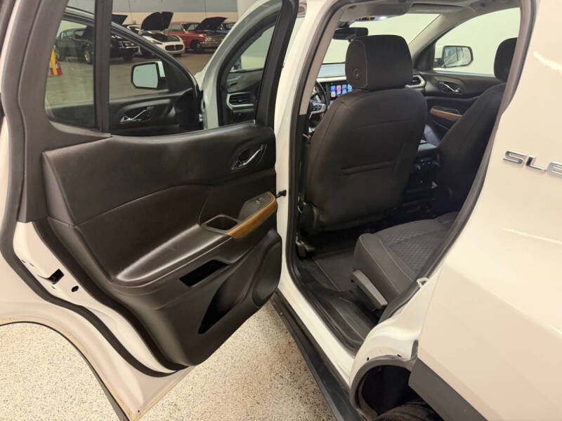 2018 GMC Acadia SLE-2