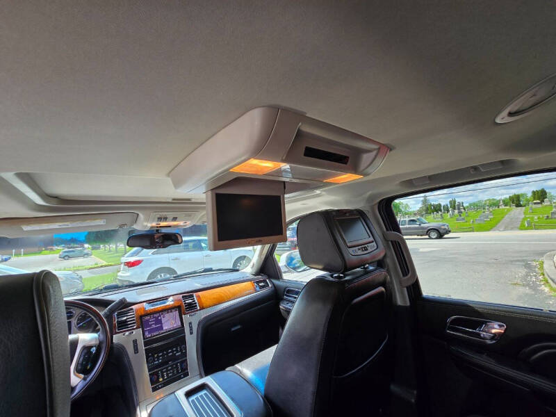 2014 Cadillac Escalade Platinum