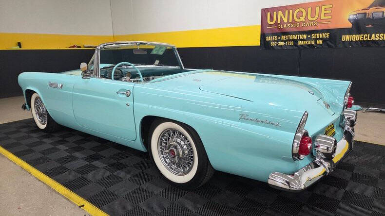 1955 Ford Thunderbird