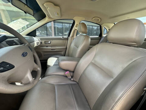 2003 Ford Taurus SES