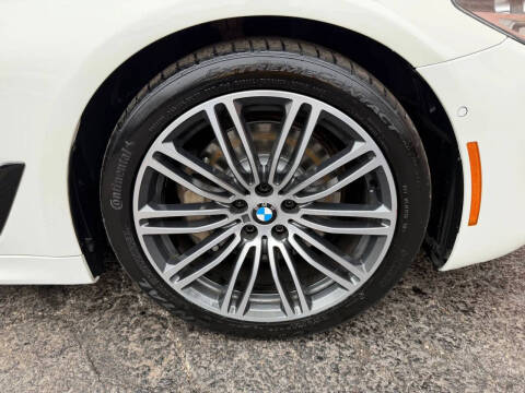 2017 BMW 5 Series 530i