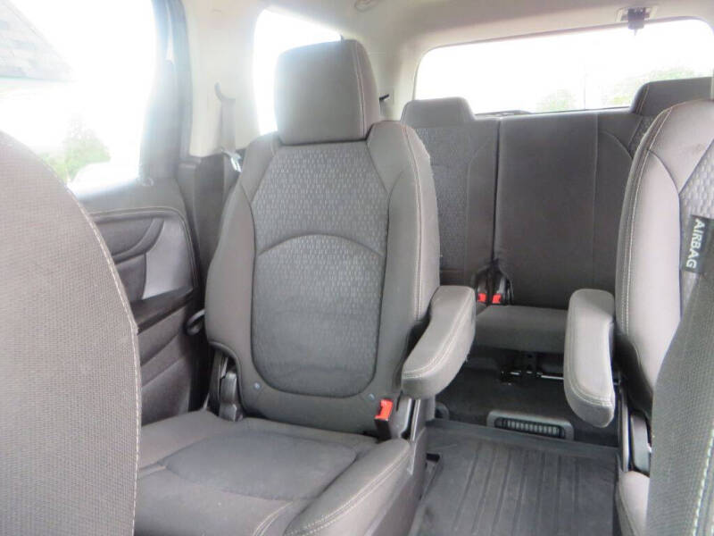 2016 GMC Acadia SLE-2