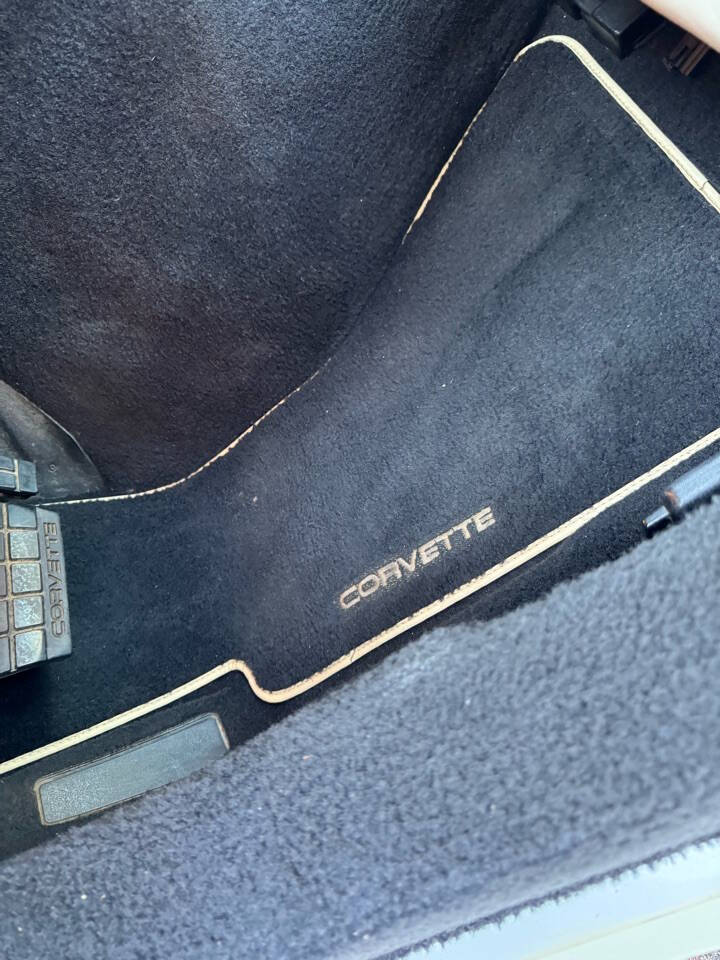 1988 Chevrolet Corvette 53