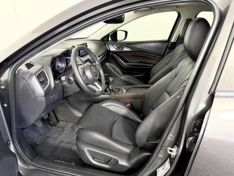 2018 Mazda MAZDA3 Grand Touring