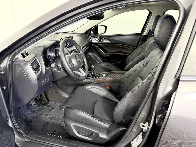 2018 Mazda MAZDA3 Grand Touring