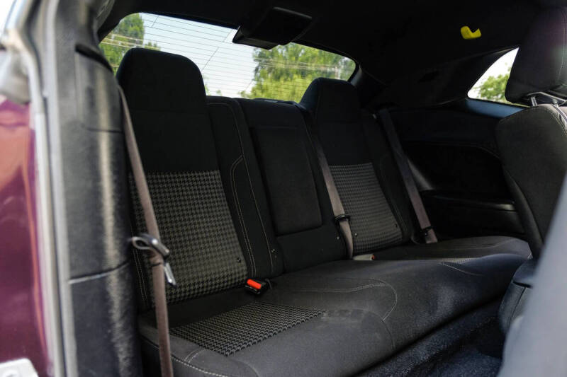 2021 Dodge Challenger SXT