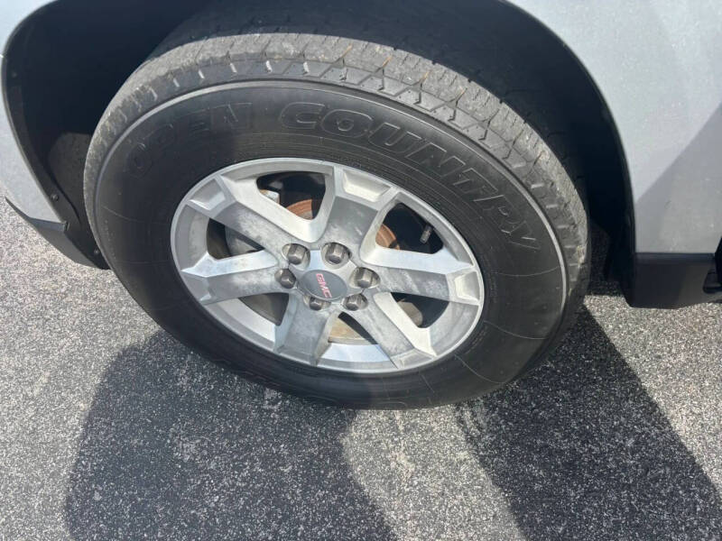 2015 GMC Acadia SLE-2