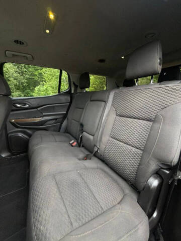 2017 GMC Acadia SLE-1